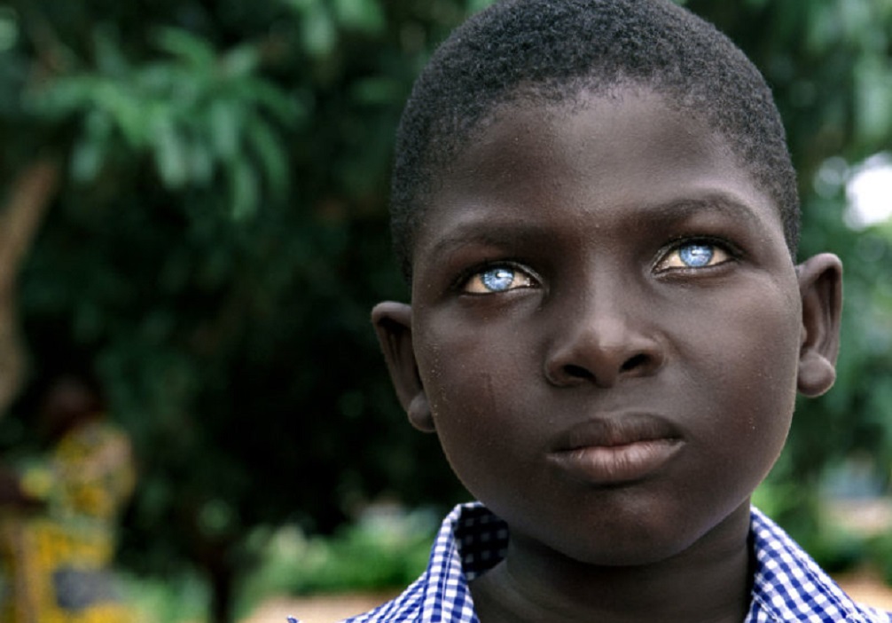 بالفيديو أجمل أعين في العالم أصحابها تسع أطفال من أفريقيا