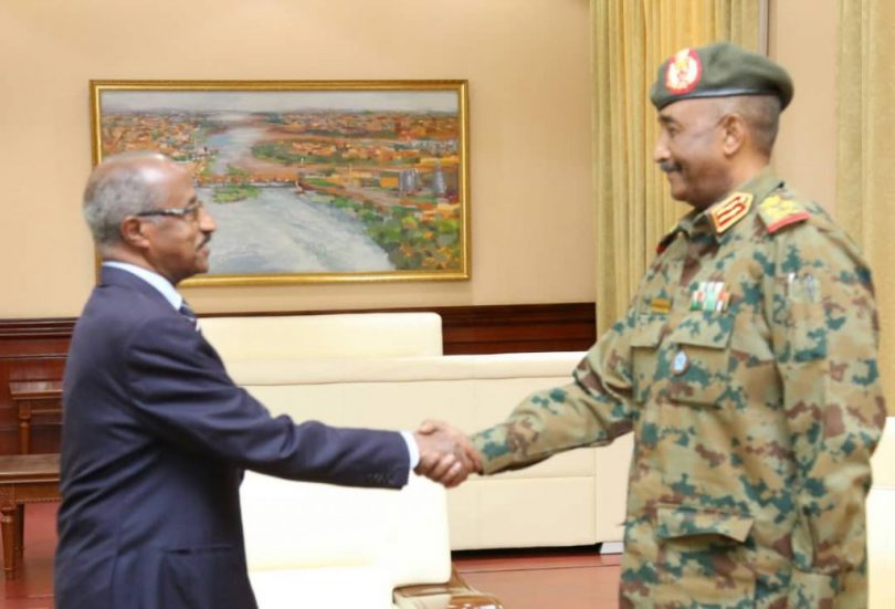 رئيس المجلس العسكري يلتقي وزير الخارجية الإريتري