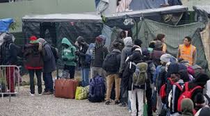 فرنسا: نقل 200 لاجئ بينهم سودانيون من مخيم عشوائي