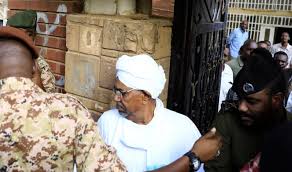 مفوضية العدالة الشاملة: القانون السوداني “لا يصلح” لمحاكمة البشير