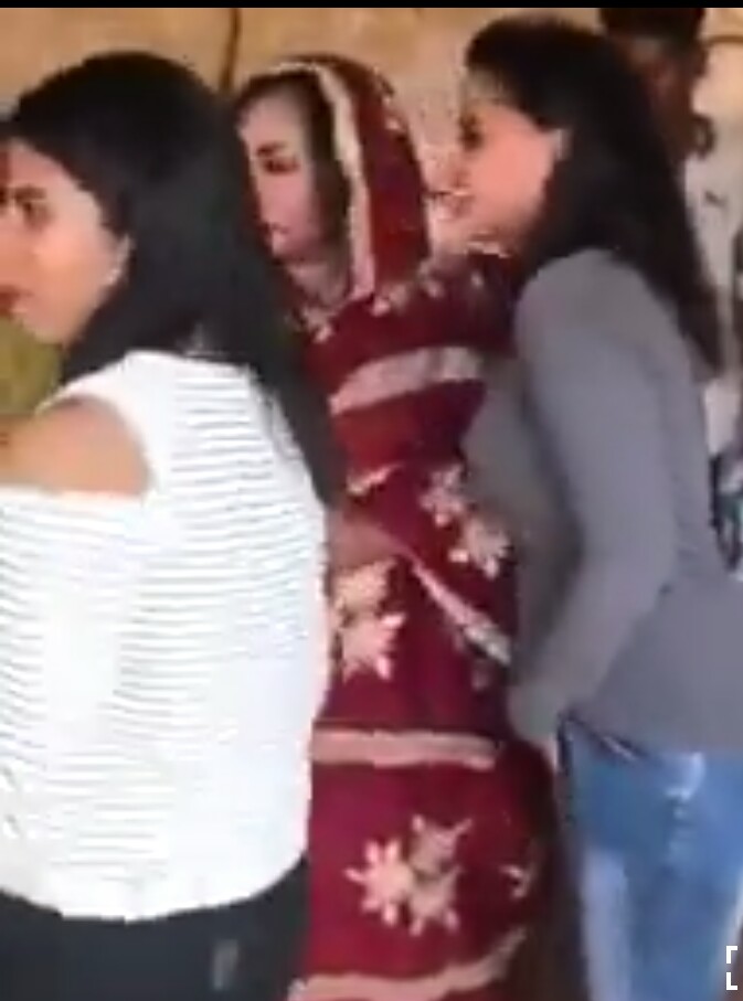 شاهد بالفيديو وصلة رقص من فتيات تثير غضب رواد مواقع التواصل الاجتماعي